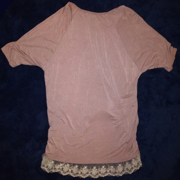 POL Distressed Pinkish Tan Tunic with Lace - Picture 10 of 10